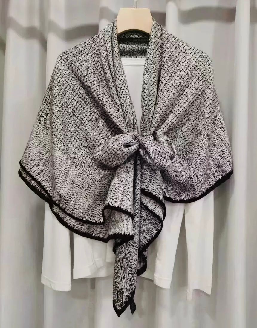 SilkWool Scarf – 70% Uld / 30% Mulberry Silke | Nordic Grey (XL 140x140)