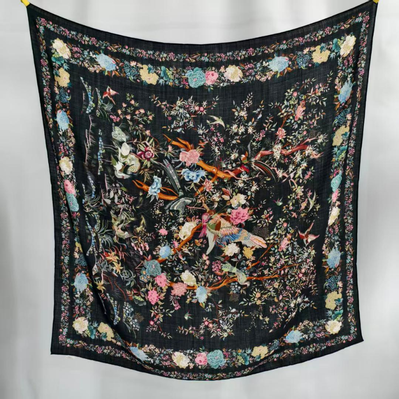 SilkWool Scarf – 70% Uld / 30% Mulberry Silke | Midnight Botanica