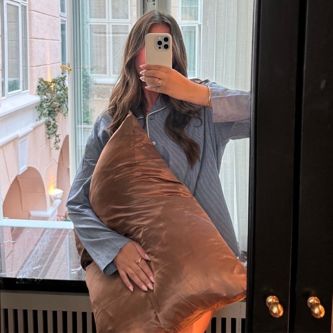 SILKE PUDEBETRÆK - CHOCOLATE