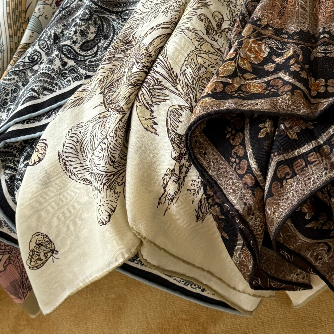 SilkWool-huivi – 70% villaa / 30% mulperisilkkiä | Golden Tapestry