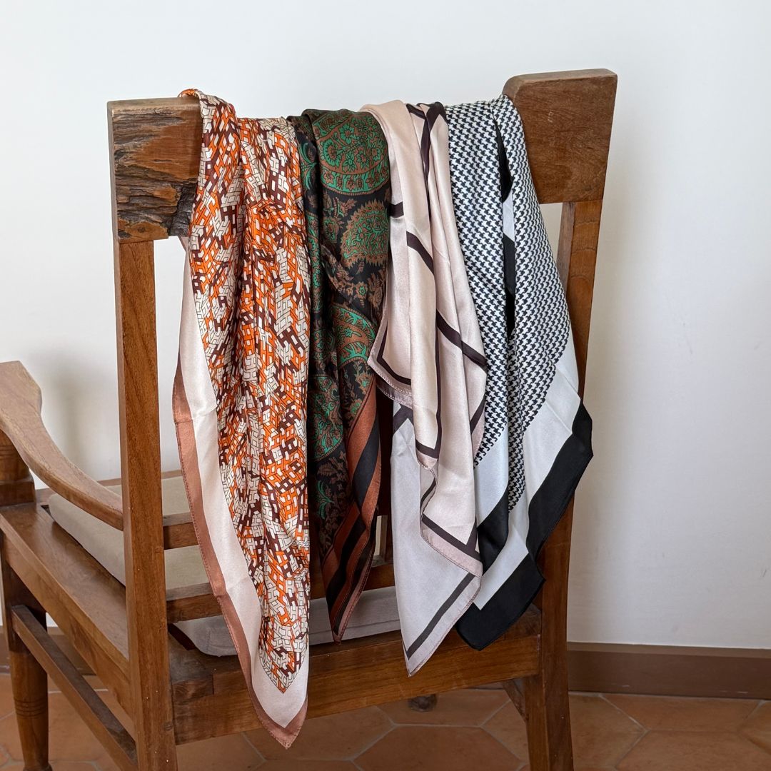 Silketørklæde | Orange Pattern | 68 CM