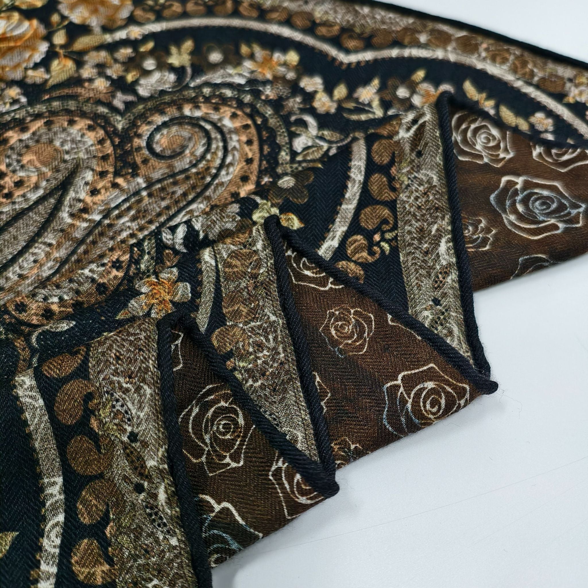 SilkWool Scarf – 70% Uld / 30% Mulberry Silke | Golden Tapestry