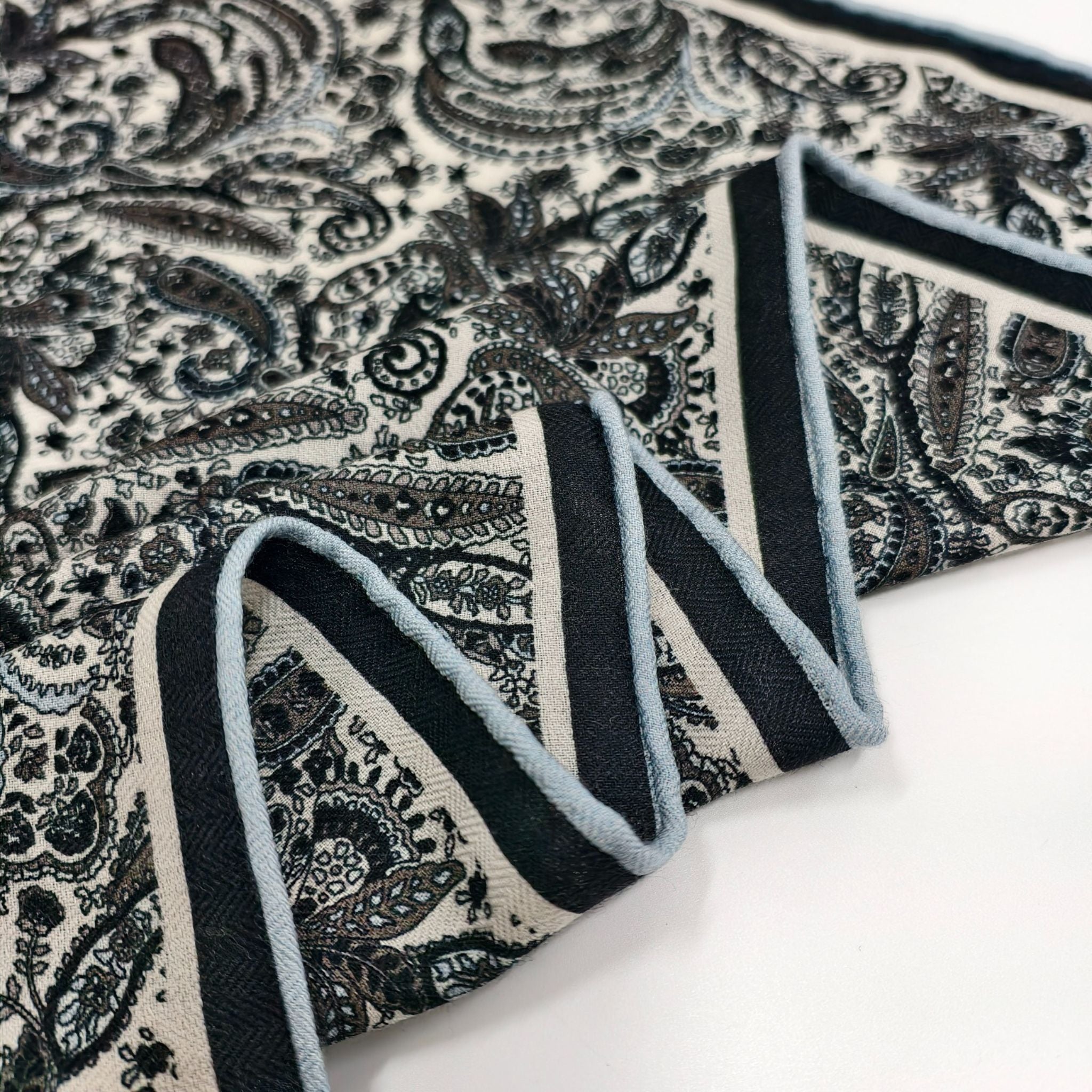 SilkWool Scarf – 70% Uld / 30% Mulberry Silke | Midnight Paisley