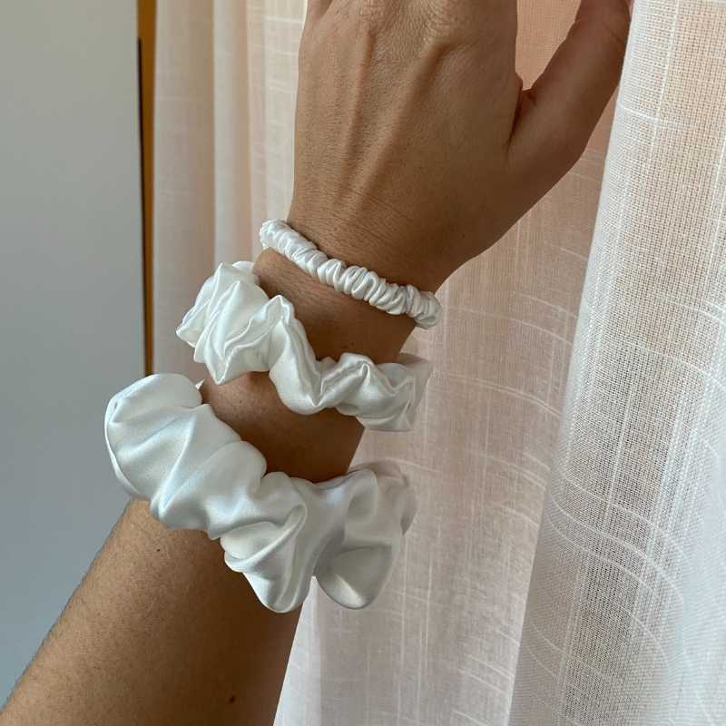 Silk Scrunchie Big | White