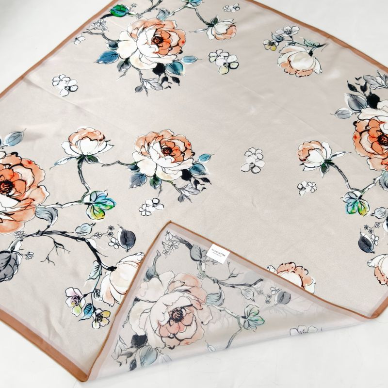 Silketørklæde | Flowers | 90 CM