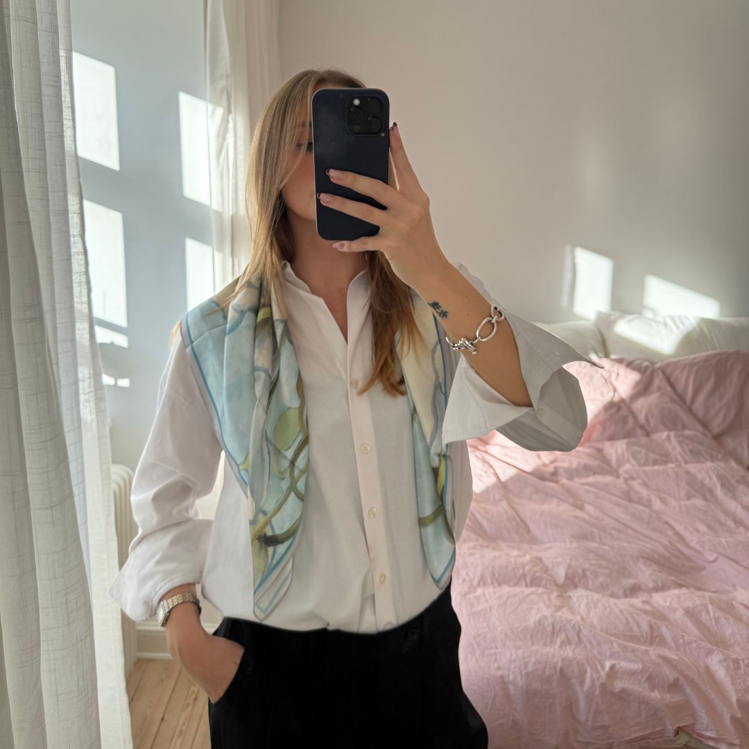 Seidenschal | Hellblau Frühling | 90 CM