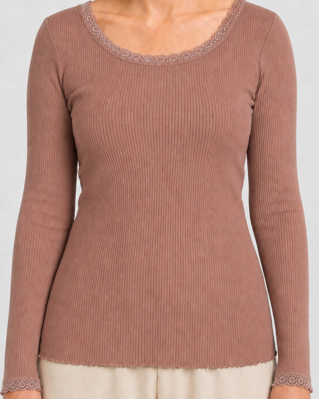 Silkebluse med blonde | 80 % silke, 20 % bomuld