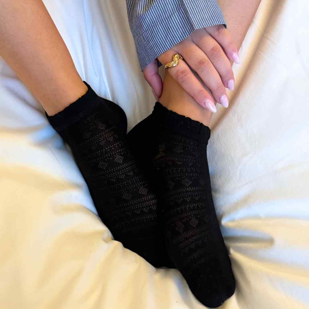 GIFT: Silk Socks 5-pack (Only sent with purchase over 35 EUR).