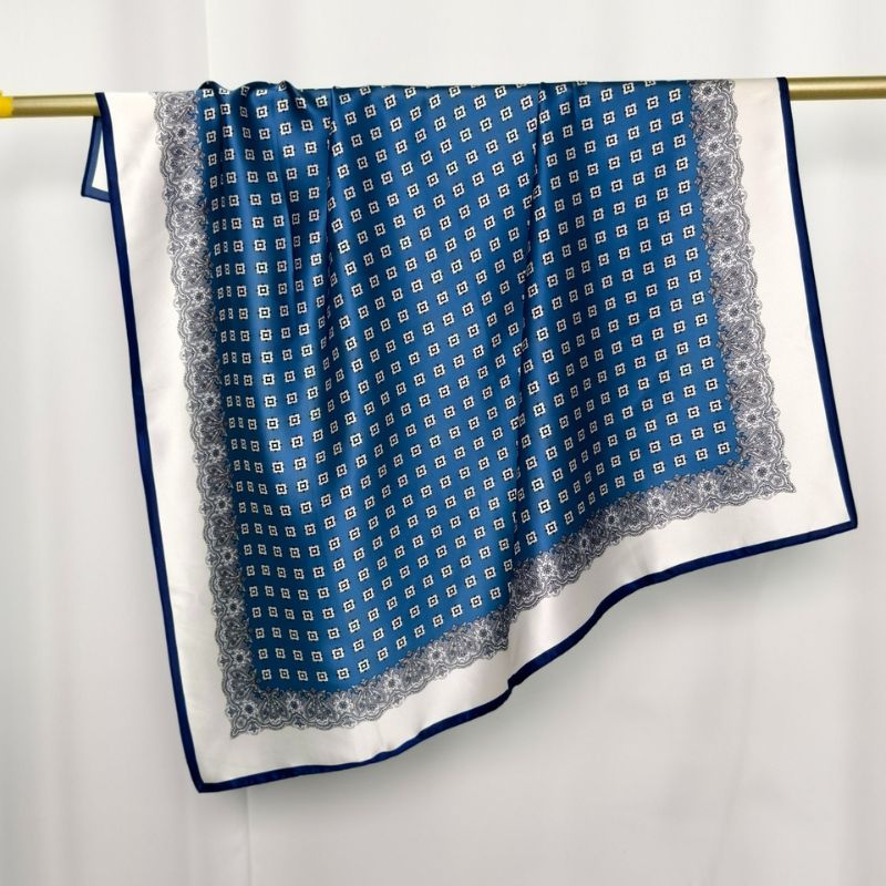 Silketørklæde | Navy Blue | 90 CM