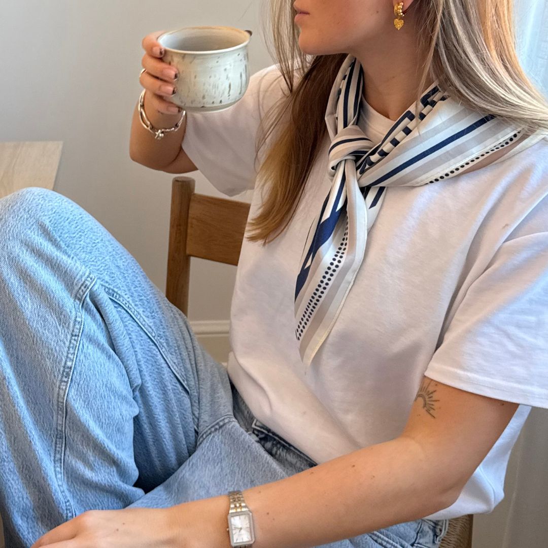 Seidenschal - Blaue Streifen | 68 CM