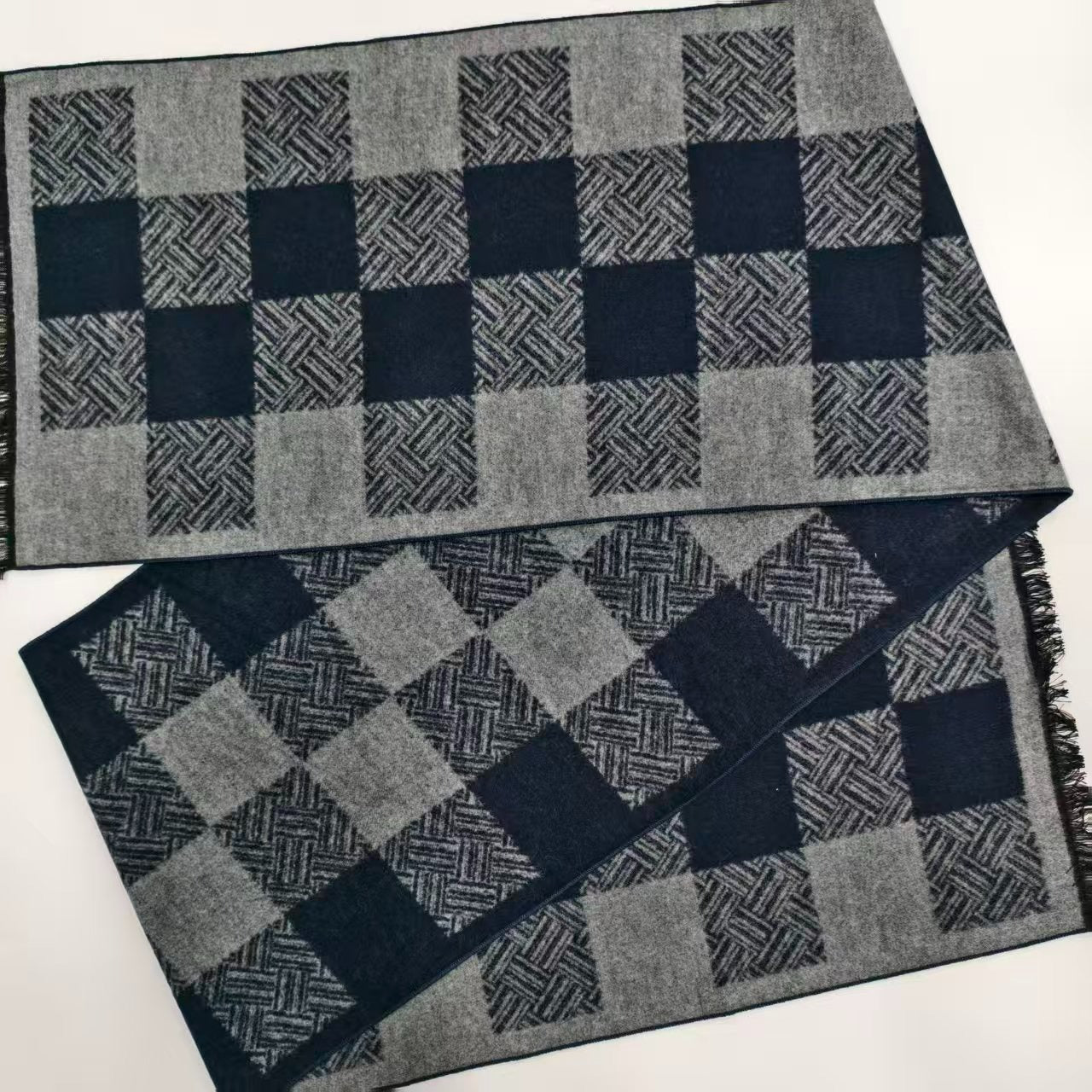 Brushed Silk Scarf – 100% Mulberry Silke | Deep Blue Mosaic