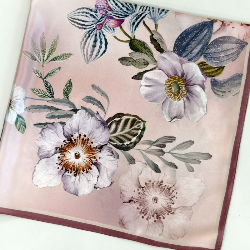 Silketørklæde | Flowers Rosa | 90 CM
